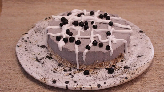 Natural Nordic Bilberry raw cake with licorice