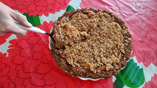 Natural Nordic apple pie with sea buckthorn crumble