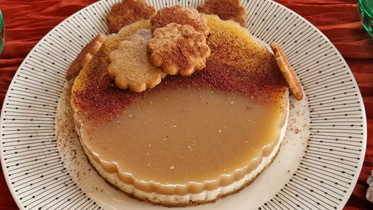 Cloudberry Glögg Cheesecake - Natural Nordic